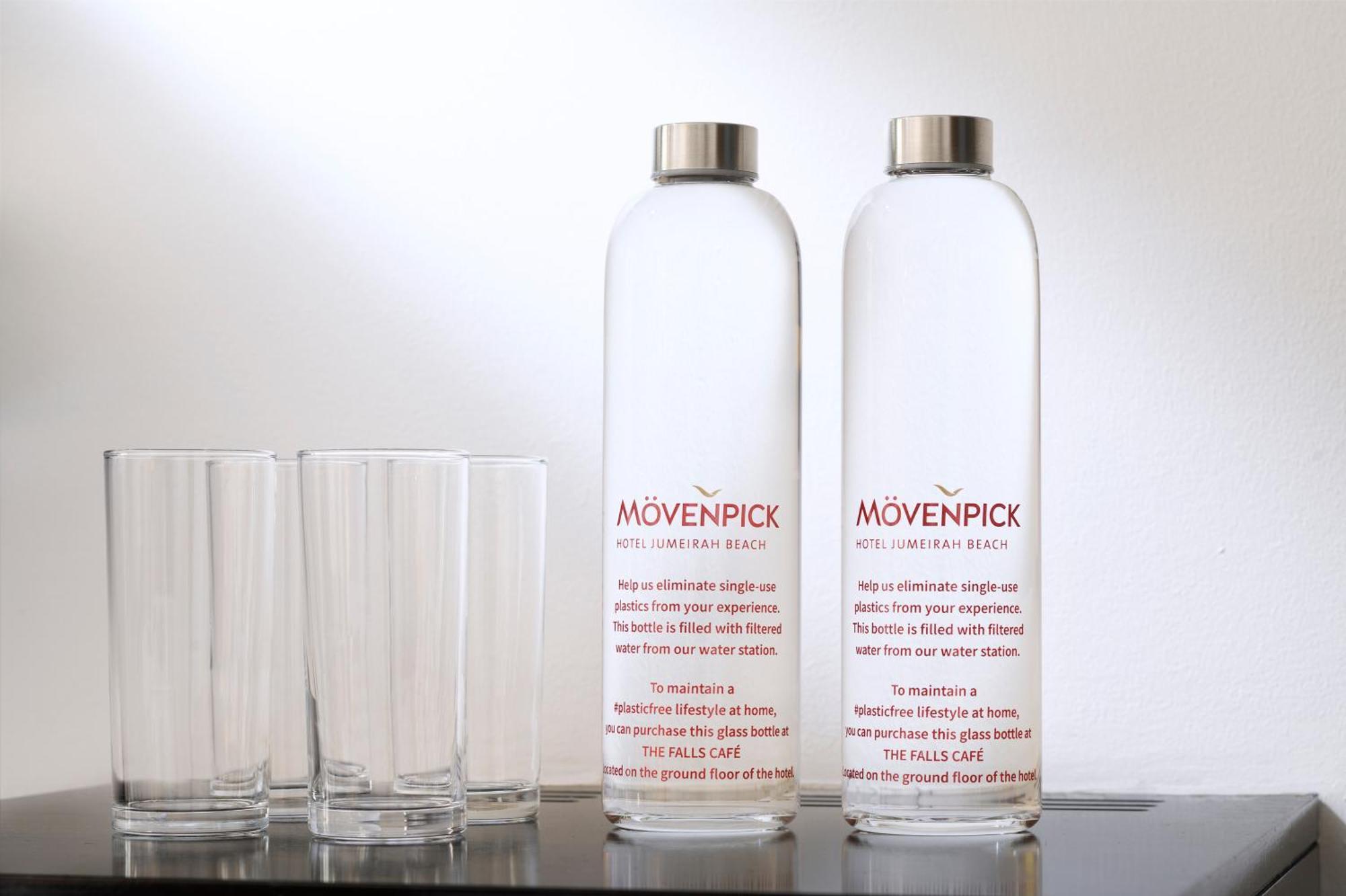 Moevenpick Hotel Jumeirah Beach Дубай Екстер'єр фото Movenpick water bottles